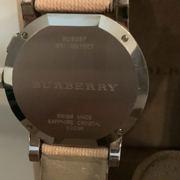 BURBERRY Watch - Picture 13 of 14